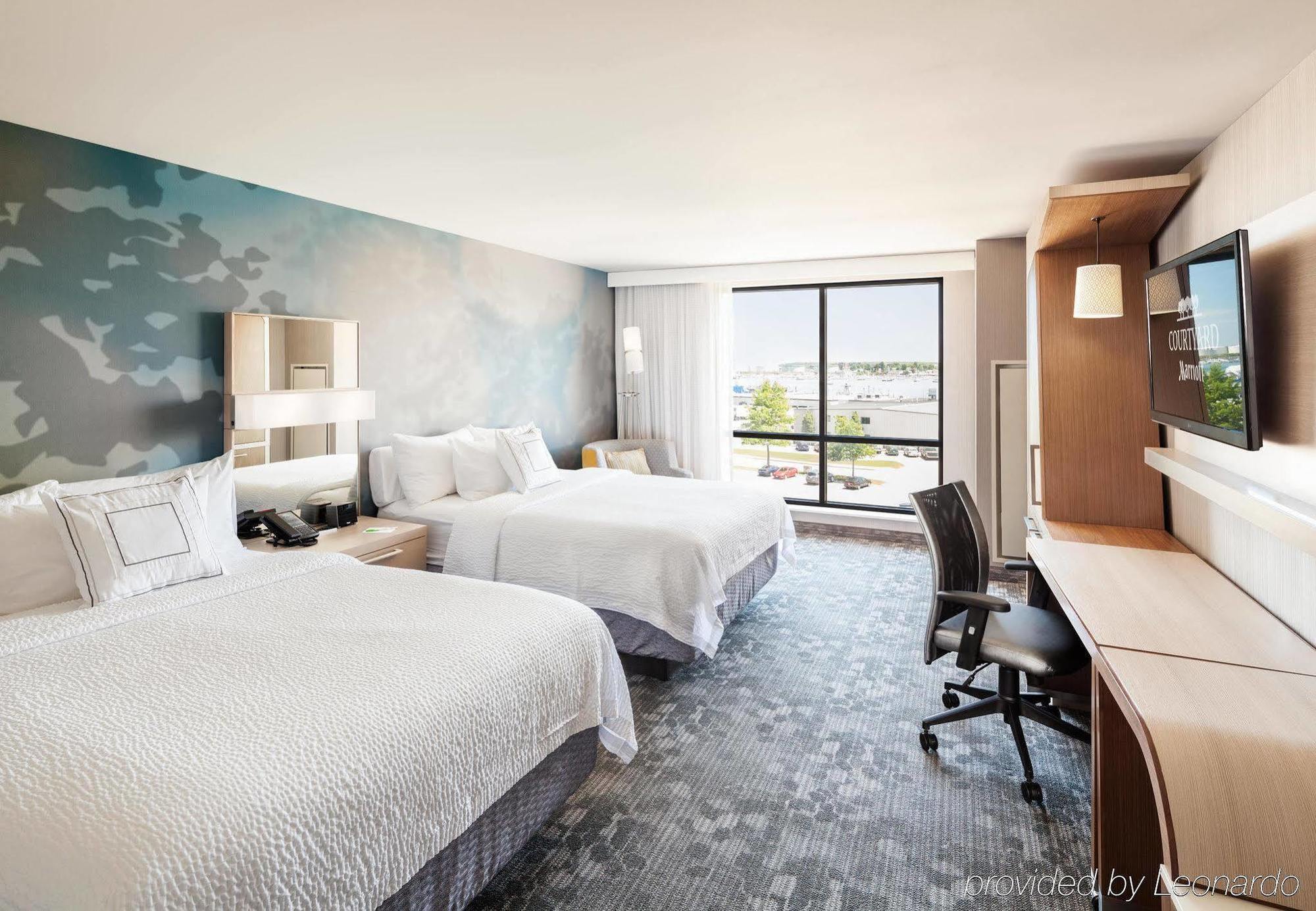 Courtyard By Marriott Portland Downtown/Waterfront Hotel Exterior foto